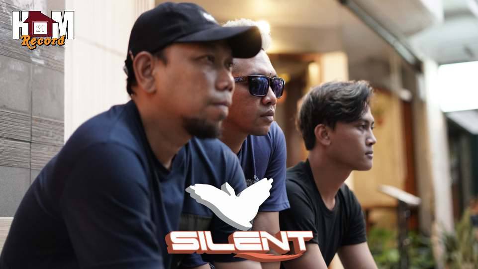 Singgle Mengudara Adalah Mimpi Yang Baik Akan Membawa Kesuksesan Oleh Silent Band