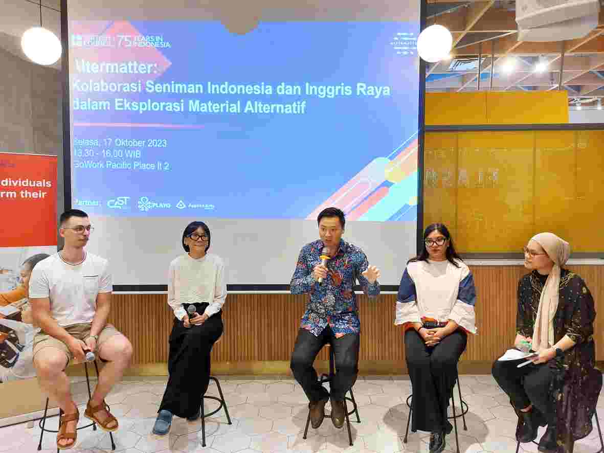 Memupuk Kolaborasi Artistik Tanpa Batas Diantara Inggris Dan Indonesia