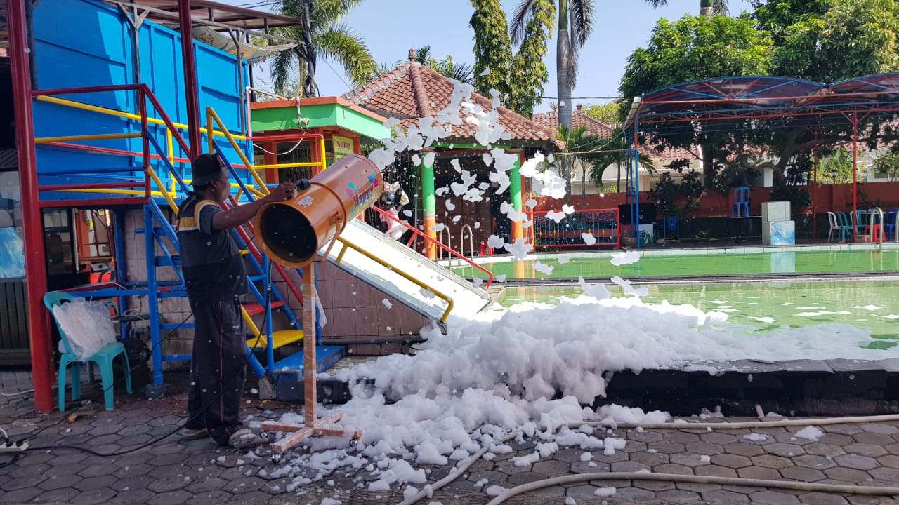 Nikmati Wahana Baru Mandi Busa Di Water Boom Tirto Kencono Pasuruan