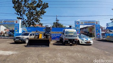 Garut Antisipasi Ancaman Longsor Jalur Mudik: Alat Berat Disiagakan di Titik Rawan