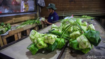 Tinjauan Medis Perbandingan Ketupat dan Nasi: Menakar Potensi Kenaikan Berat Badan dari Sisi Nutrisi