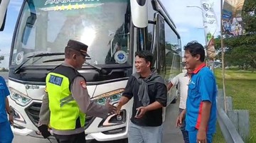 Momen Tragis Pemudik Tertinggal di Rest Area Tol Sragen: Pelajaran Penting Manajemen Waktu Perjalanan