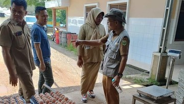 Lebih dari Sekadar Label: Bagaimana Nomor Kontrol Veteriner Melindungi Meja Makan Anda