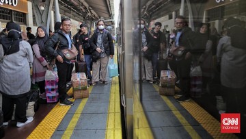 Tiket Arus Balik Lebaran 2026 Hampir Habis, KAI Catat Penjualan Mencapai 96,5 Persen