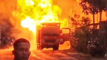 Insiden Kebakaran Mobil Pengangkut Gas di Palabuhanratu Sukabumi Picu Kepanikan Warga